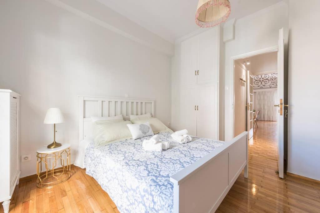 Apartamento New! Bright & Remodeled 1Bed Apt 2Min Walk To Acropolis Atenas Exterior foto