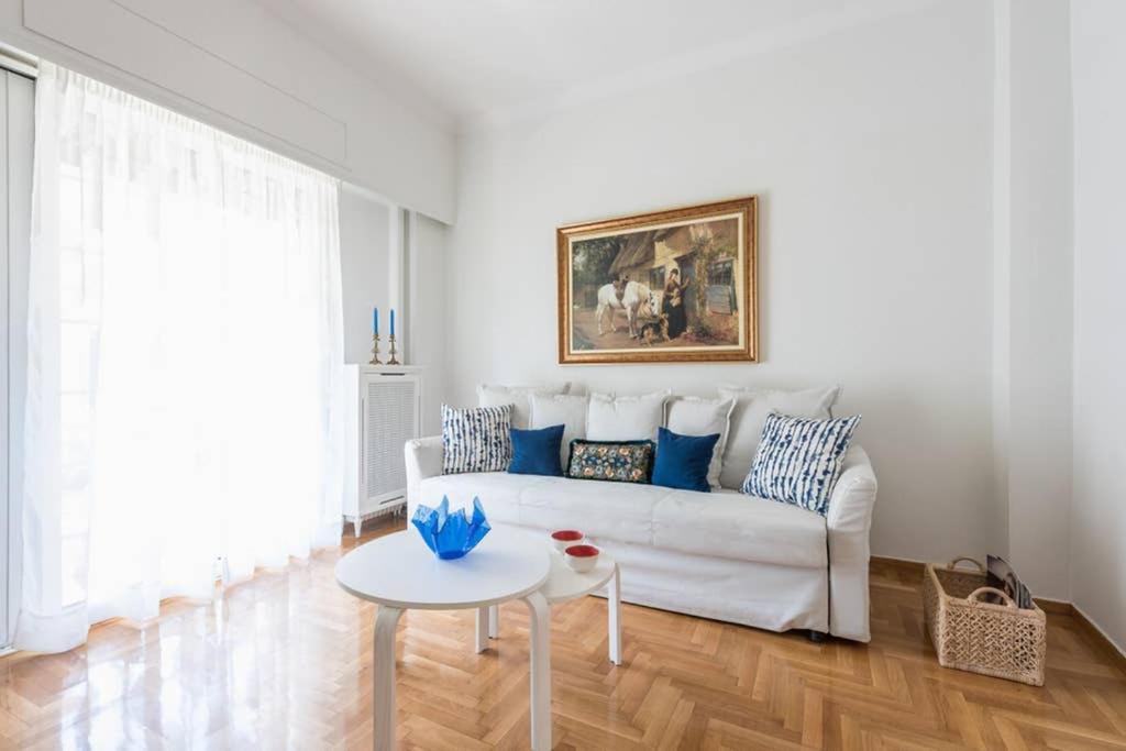 Apartamento New! Bright & Remodeled 1Bed Apt 2Min Walk To Acropolis Atenas Exterior foto